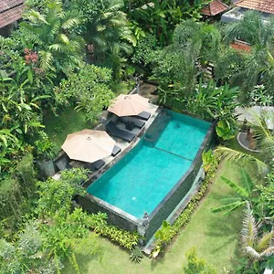 Tini Ubud